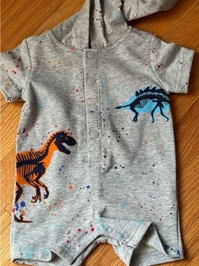 Baby Boy Gray Dinosaur Skeleton Short Sleeve Hoodie Romper